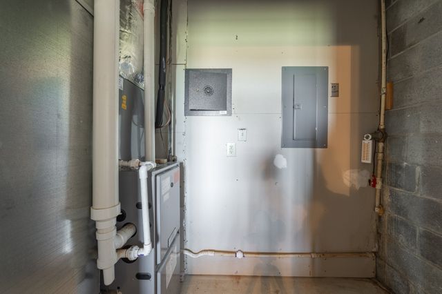 1927 Laurel Lake Dr, Monteagle, TN 37356