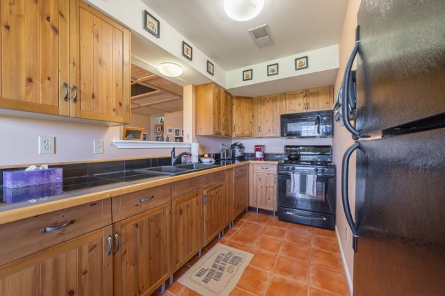 1927 Laurel Lake Dr, Monteagle, TN 37356