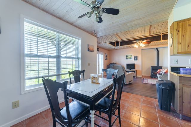 1927 Laurel Lake Dr, Monteagle, TN 37356