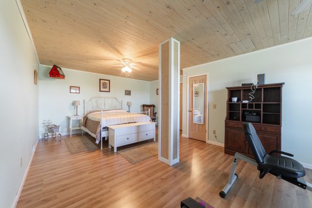 1927 Laurel Lake Dr, Monteagle, TN 37356