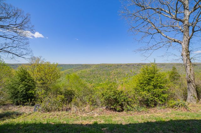 1927 Laurel Lake Dr, Monteagle, TN 37356