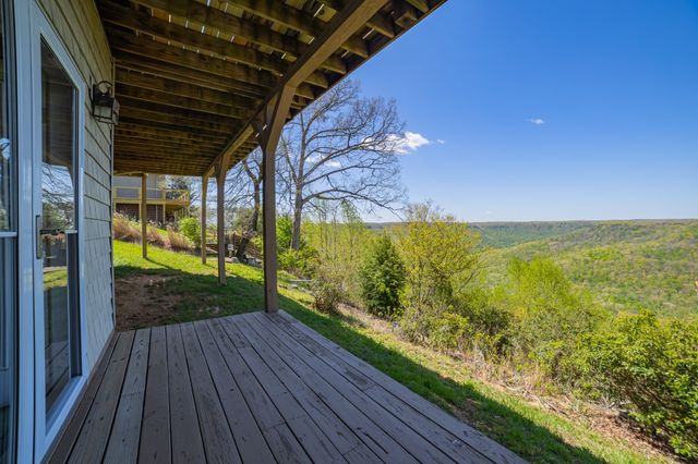 1927 Laurel Lake Dr, Monteagle, TN 37356