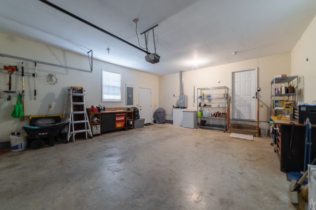 1927 Laurel Lake Dr, Monteagle, TN 37356