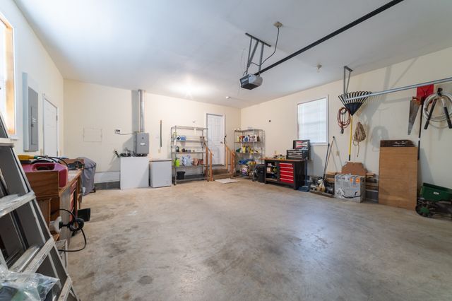 1927 Laurel Lake Dr, Monteagle, TN 37356