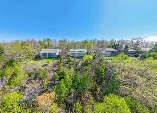 1927 Laurel Lake Dr, Monteagle, TN 37356