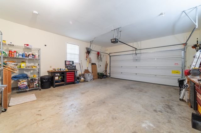 1927 Laurel Lake Dr, Monteagle, TN 37356