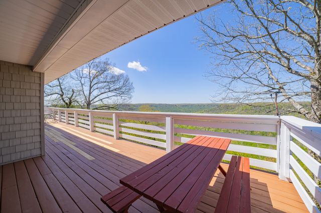 1927 Laurel Lake Dr, Monteagle, TN 37356