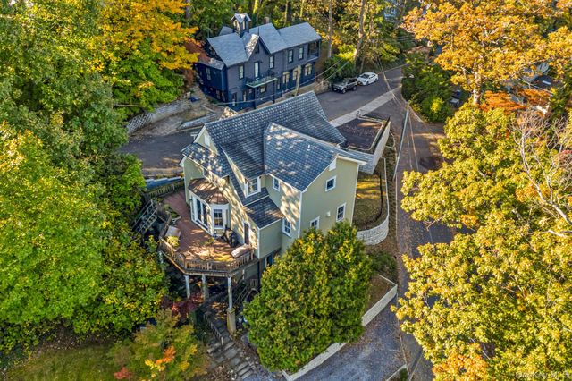 40 Park Way, Sea Cliff, NY 11579