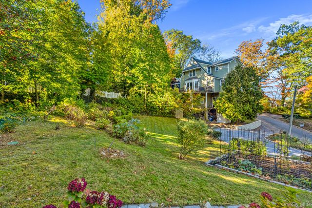 40 Park Way, Sea Cliff, NY 11579