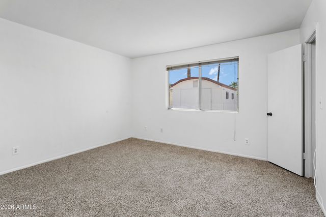 841 E PARADISE Lane, Phoenix, AZ 85022