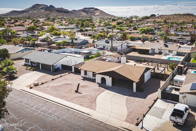 841 E PARADISE Lane, Phoenix, AZ 85022