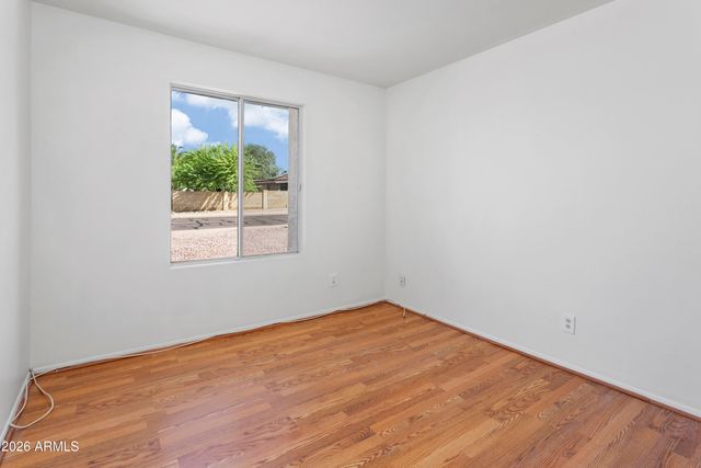 841 E PARADISE Lane, Phoenix, AZ 85022