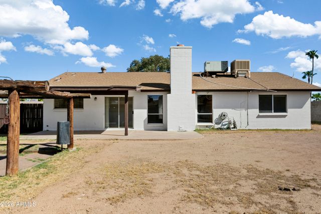 841 E PARADISE Lane, Phoenix, AZ 85022
