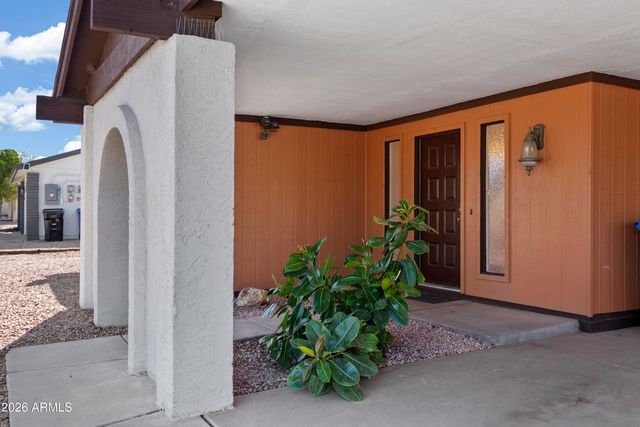 841 E PARADISE Lane, Phoenix, AZ 85022