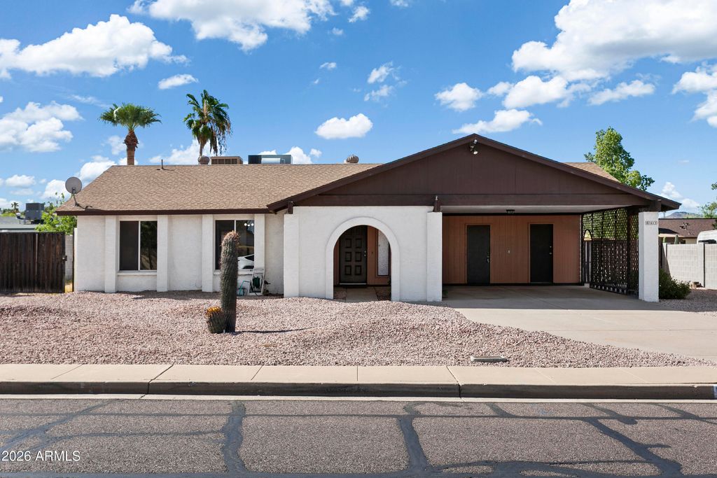 841 E PARADISE Lane, Phoenix, AZ 85022