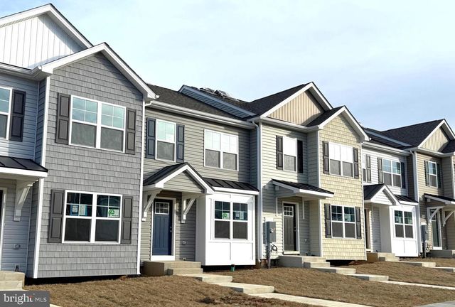 160 OLGA DR, Martinsburg, WV 25403