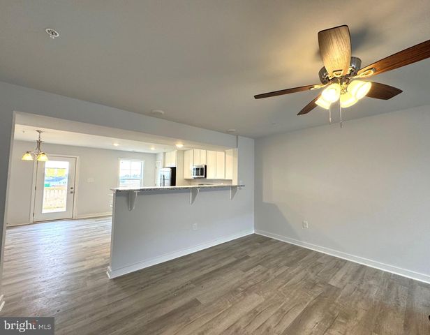 160 OLGA DR, Martinsburg, WV 25403