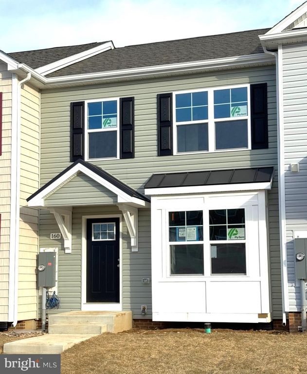 160 OLGA DR, Martinsburg, WV 25403