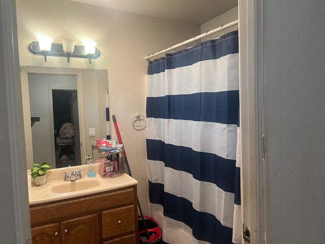 1514 Eureka St, Modesto, CA 95358