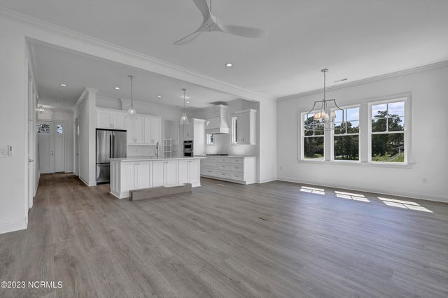 917 Bayshore Drive, Wilmington, NC 28411