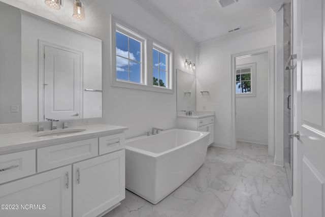 917 Bayshore Drive, Wilmington, NC 28411
