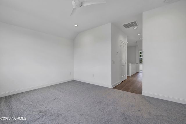 917 Bayshore Drive, Wilmington, NC 28411