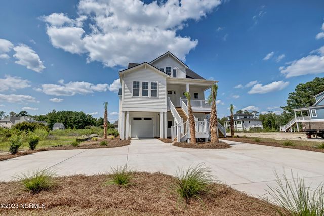 917 Bayshore Drive, Wilmington, NC 28411