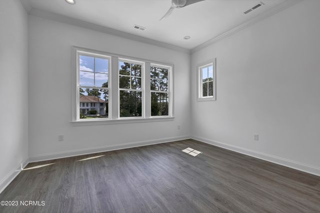 917 Bayshore Drive, Wilmington, NC 28411