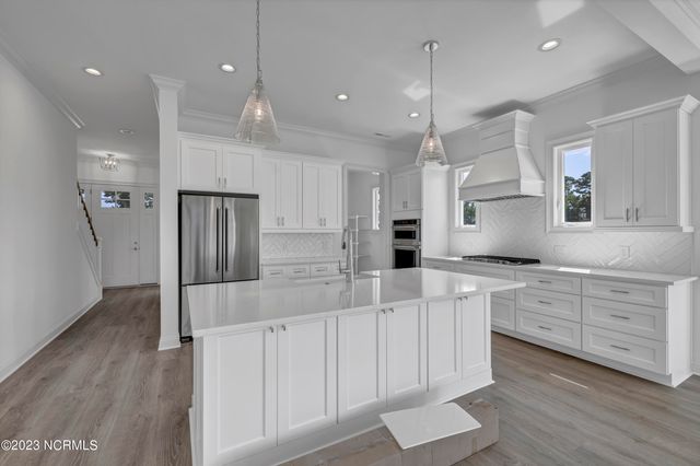 917 Bayshore Drive, Wilmington, NC 28411