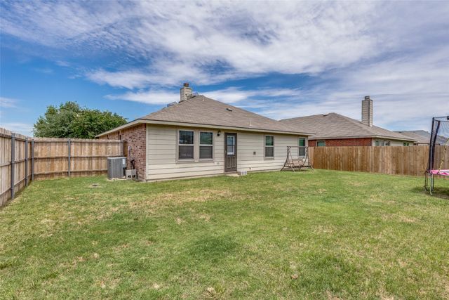 1300 Elkford Lane, Fort Worth, TX 76247