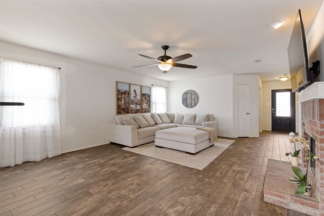 1300 Elkford Lane, Fort Worth, TX 76247