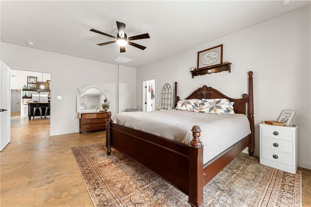 411 Sweetwater Club Drive, Seneca, SC 29672