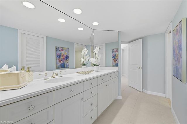 4901 Gulf Shore BLVD N 2101, Naples, FL 34103