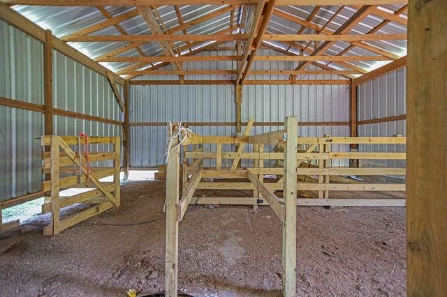 304 Hosea Forrest Road, Huntington, TX 75949