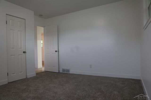 1932 S Outer Drive, Saginaw, MI 48601