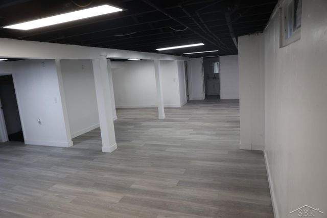 1932 S Outer Drive, Saginaw, MI 48601