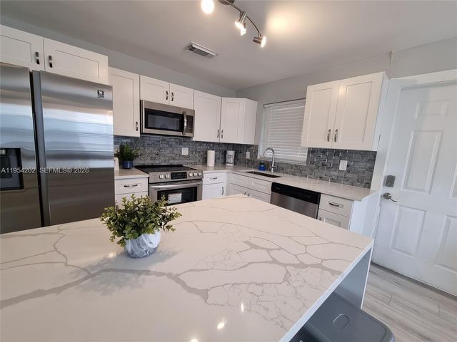 4740 SW 43rd Avenue, Dania Beach, FL 33314