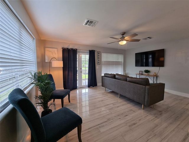 4740 SW 43rd Avenue, Dania Beach, FL 33314