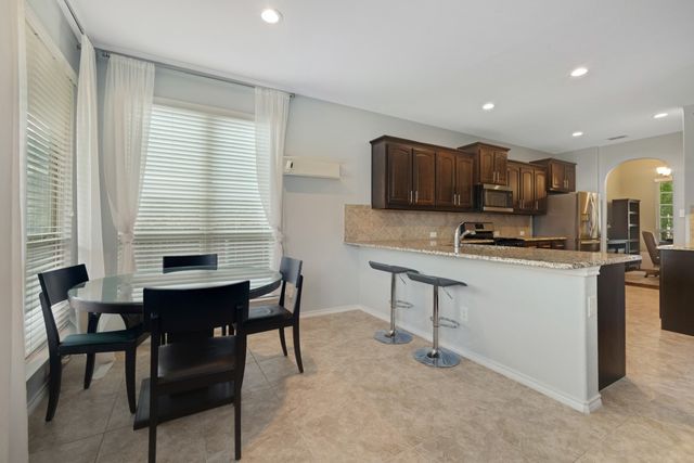 15724 Barton Ridge Drive, Fort Worth, TX 76177