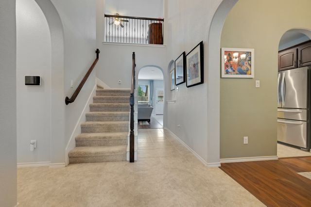 15724 Barton Ridge Drive, Fort Worth, TX 76177