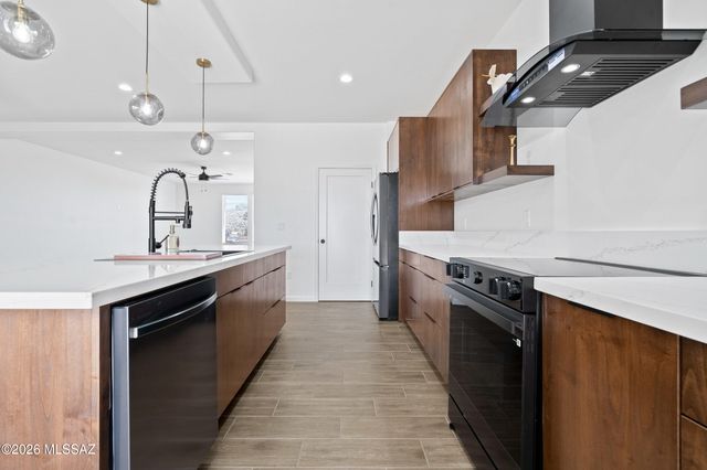 422 Camino Osito, Rio Rico, AZ 85648