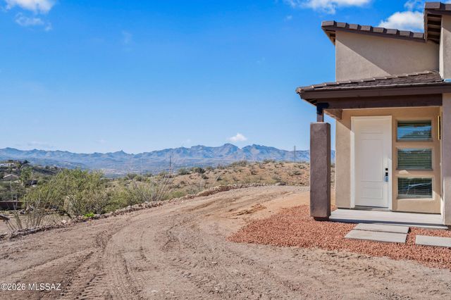 422 Camino Osito, Rio Rico, AZ 85648