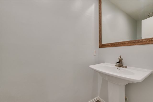 1713 Medina Drive, Mesquite, TX 75150