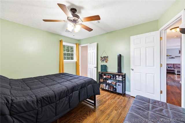 1135 Spicewood Drive, Clarksville, IN 47129