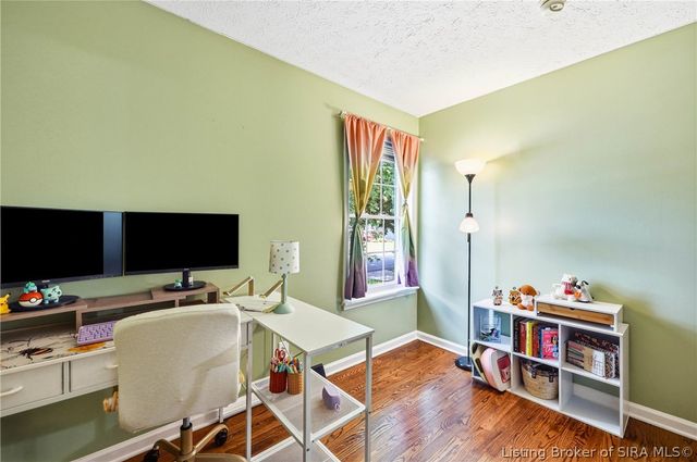 1135 Spicewood Drive, Clarksville, IN 47129
