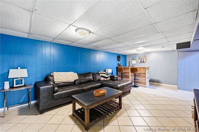 1135 Spicewood Drive, Clarksville, IN 47129