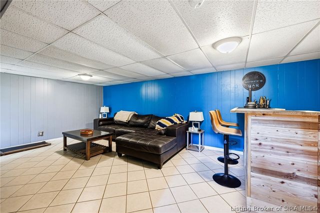 1135 Spicewood Drive, Clarksville, IN 47129