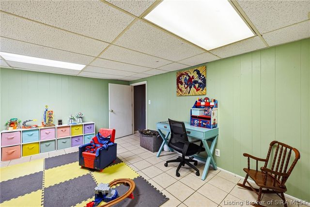 1135 Spicewood Drive, Clarksville, IN 47129