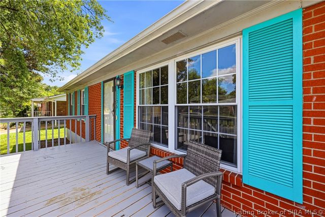 1135 Spicewood Drive, Clarksville, IN 47129