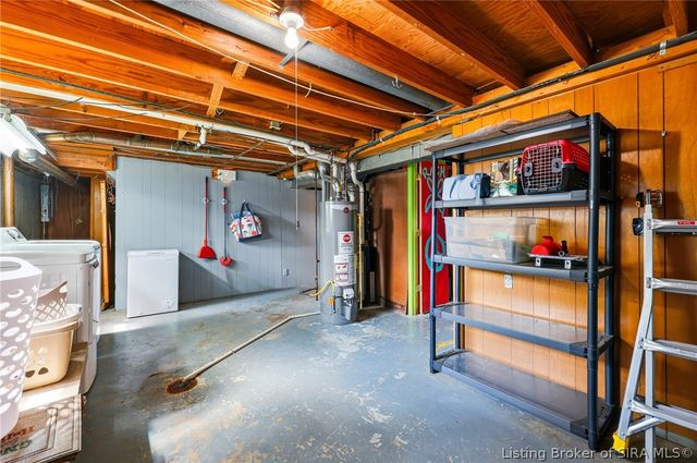 1135 Spicewood Drive, Clarksville, IN 47129